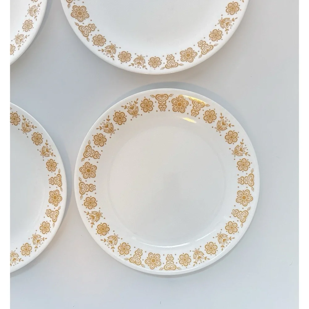 Set of 4 Corelle BUTTERFLY GOLD Pattern Dinner Plates 10.25